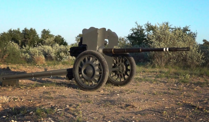 Largest gun that will fit on a tank